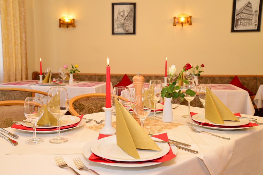 Hotel Am Buchwald Эсслинген Экстерьер фото